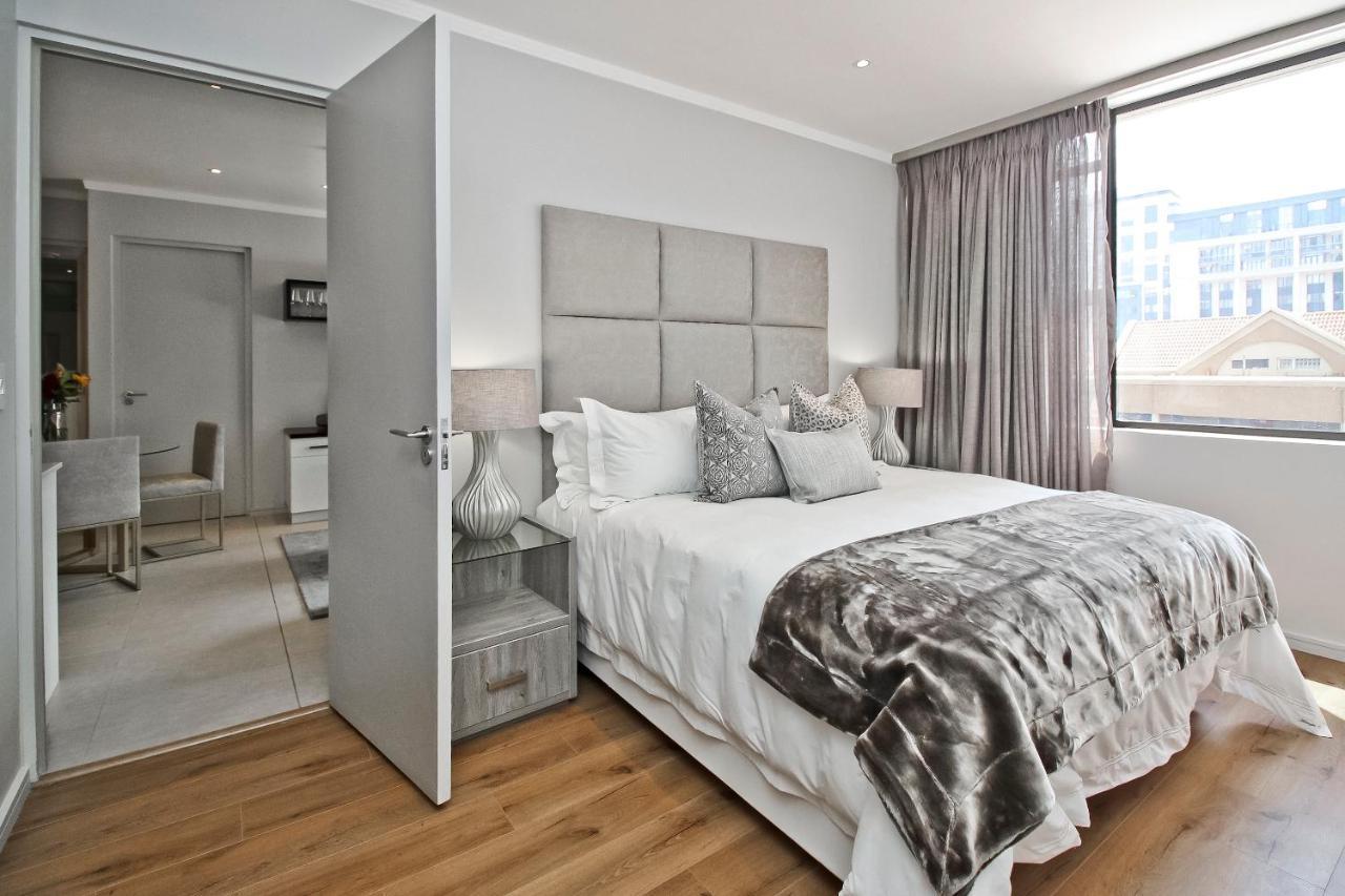 Sandton Apartment 15 West Road South Joanesburgo Exterior foto
