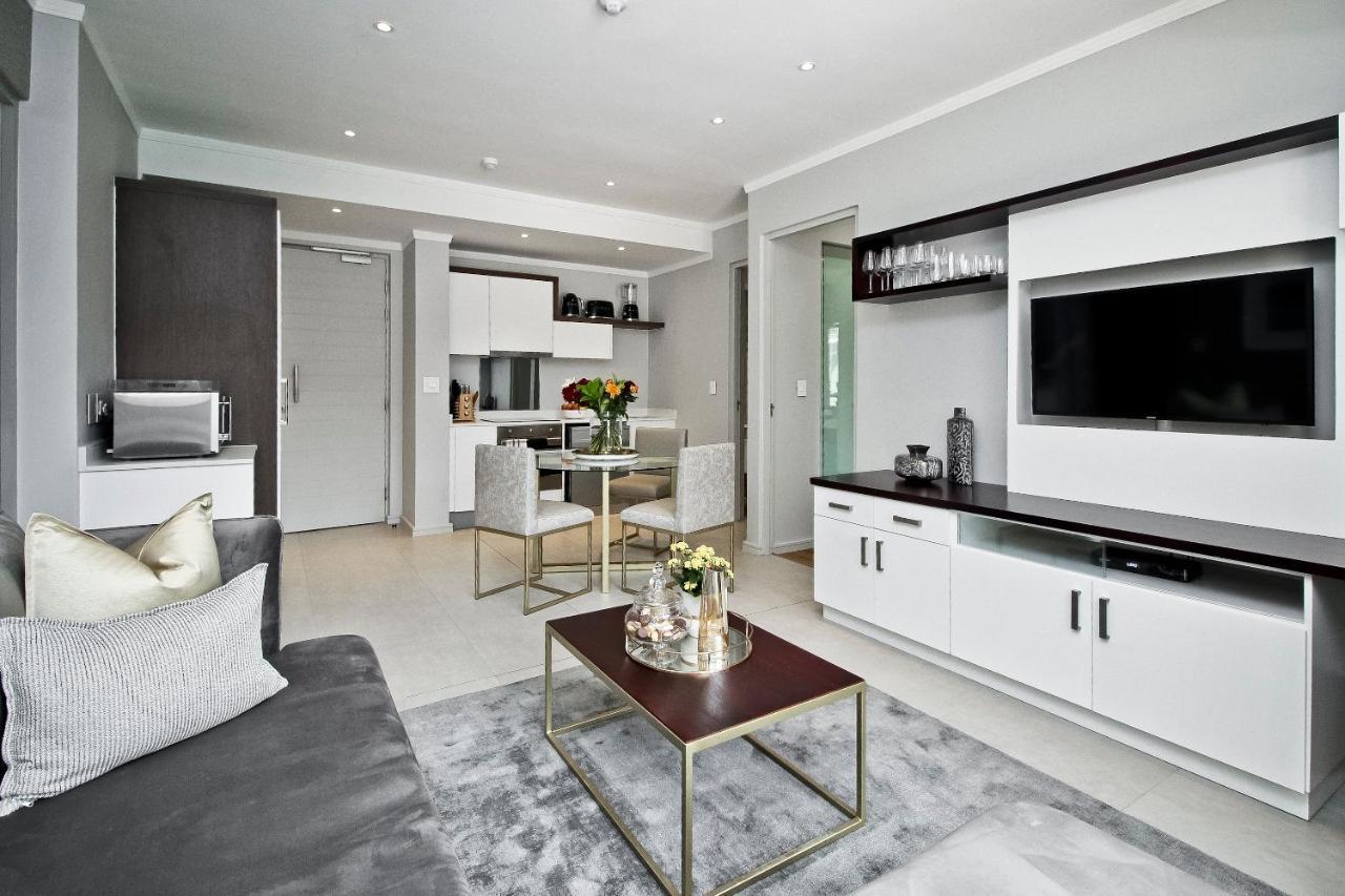 Sandton Apartment 15 West Road South Joanesburgo Exterior foto
