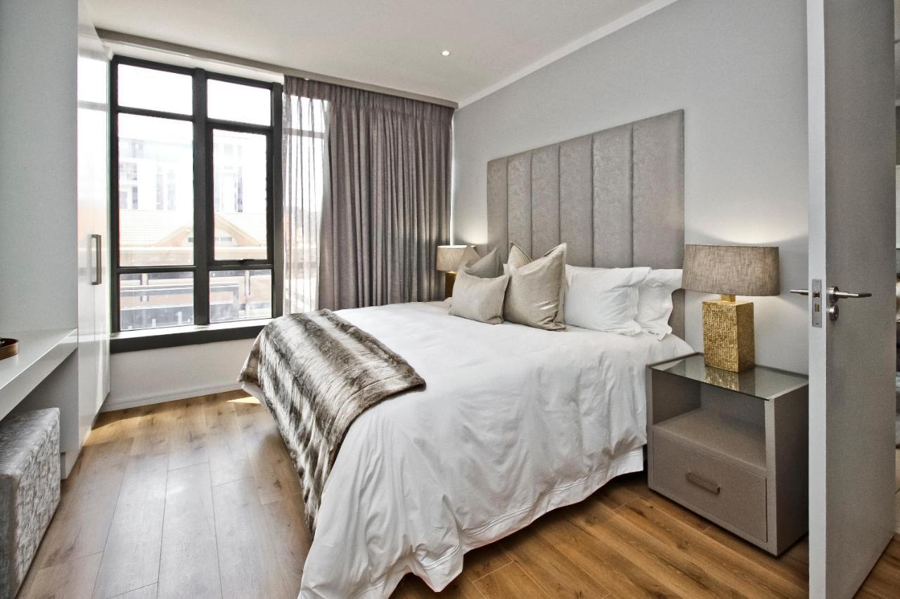 Sandton Apartment 15 West Road South Joanesburgo Exterior foto