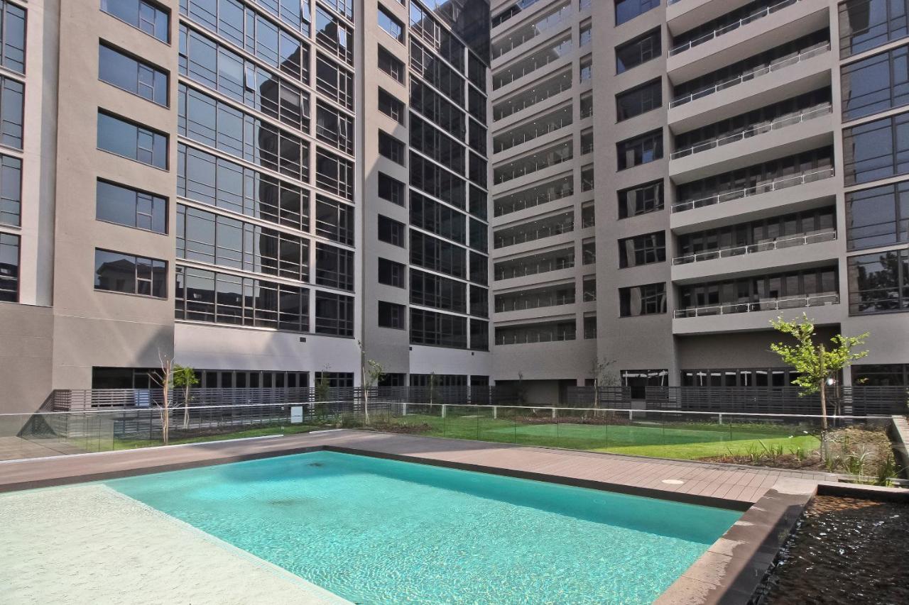 Sandton Apartment 15 West Road South Joanesburgo Exterior foto