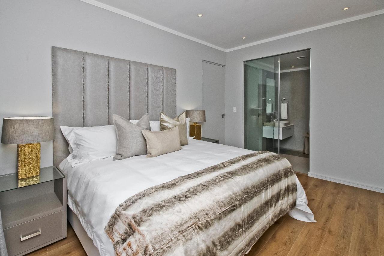 Sandton Apartment 15 West Road South Joanesburgo Exterior foto